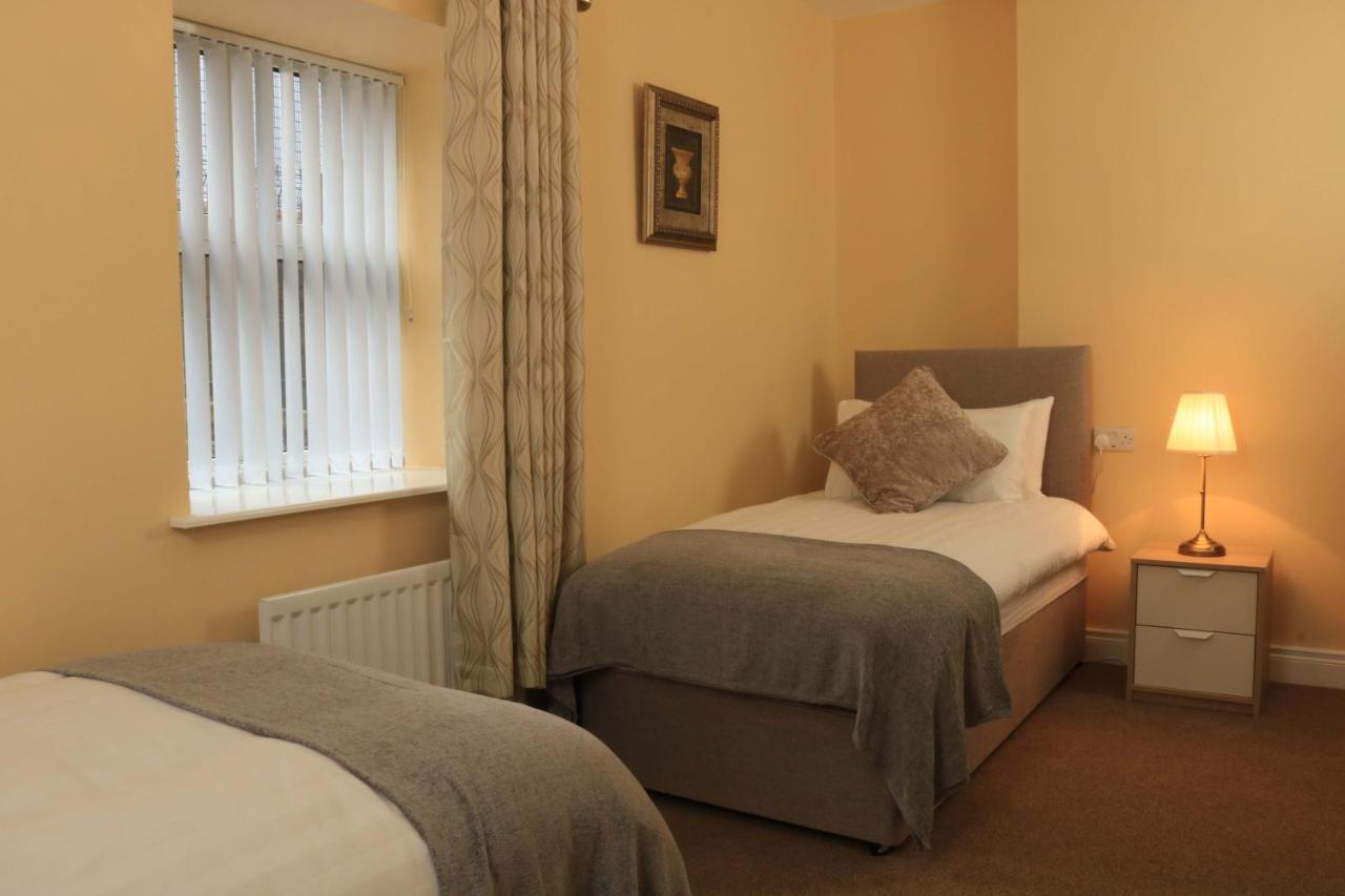 Station B&B Londonderry Buitenkant foto